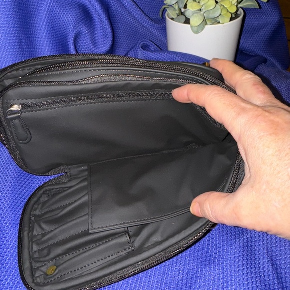 Dior Black Repurposed Makeup Bag With Gold CD Initials. - Picture 10 of 10